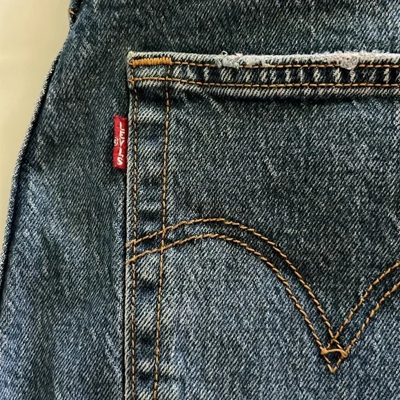 Levi’s Ribcage Shorts High Rise Size 31 - Picture 14 of 16